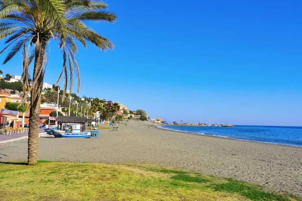 Apartment In Pedregalejo Near The Beach! - Tcm Μάλαγα